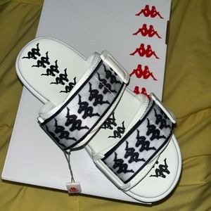 I got these kappa slides Size 6 in kids they’re also 100% REAL !!